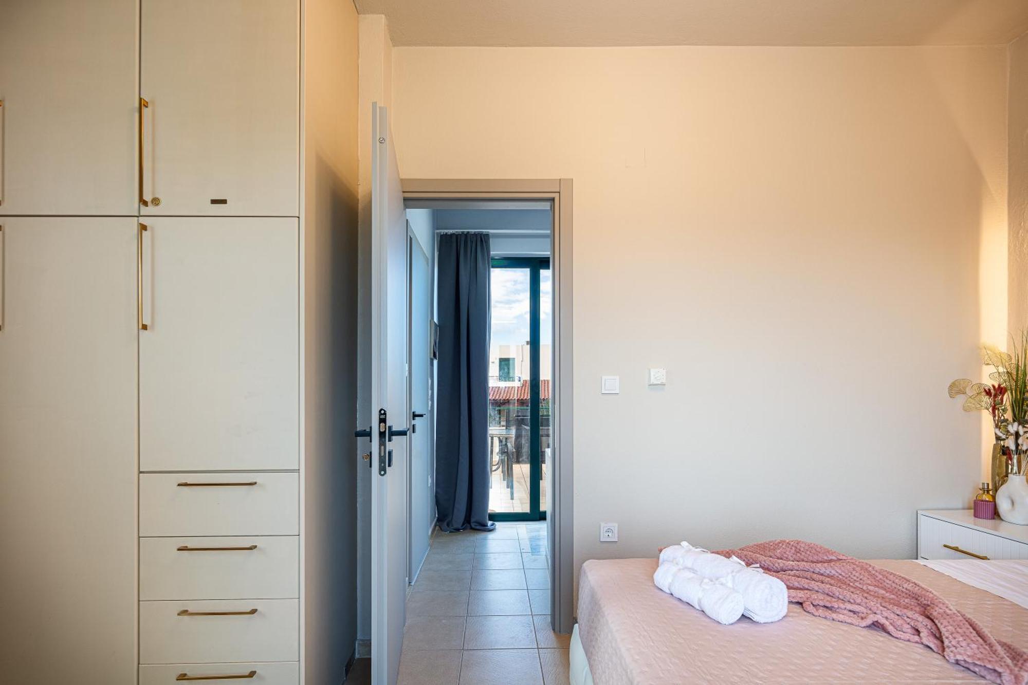 Villa Lea, Stylish, With Common Pool