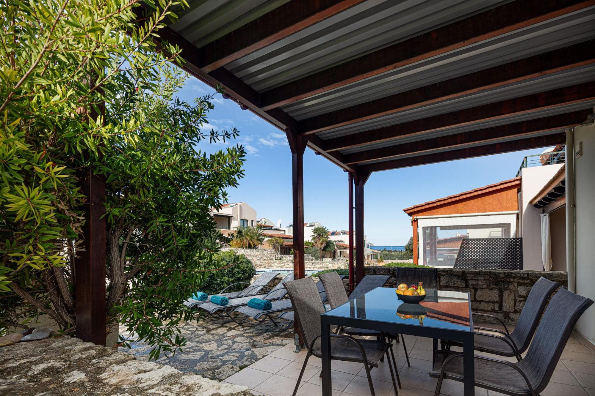 Villa Lea, Stylish, With Common Pool *